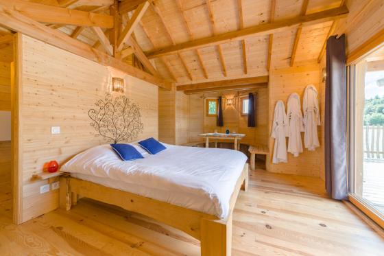 Pernottare in una capanna sull'acqua - 1 notte con colazione per 2 persone 6 