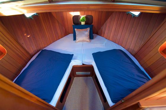 Nuitée dans un bateau de luxe - Nuit dans un bateau privé avec une bouteille de vin 4 