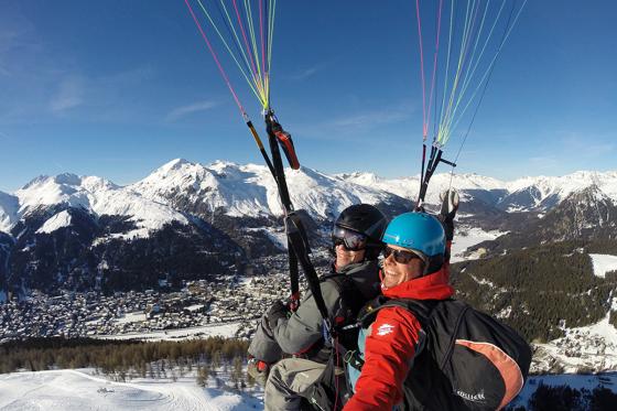 Nuit dans un igloo pour 2 - & parapente pour 1 personne à Davos 9 
