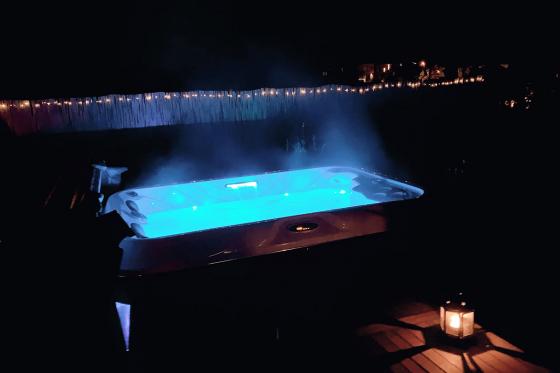 Privates Ferienhaus - 1 Nacht mit Garten, Jacuzzi und Frühstück | Wochenende 9 