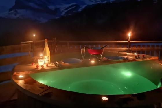 Bubble Suite & jacuzzi - 1 nuitée dans la suite aux 5 milliards d’étoiles pour 2 personnes 2 