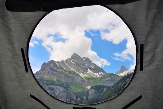 Alpenschlafkorb am Sternenmeer - Romantische Momente mit Millionen Sternen Ausblick für 2 Personen 1 
