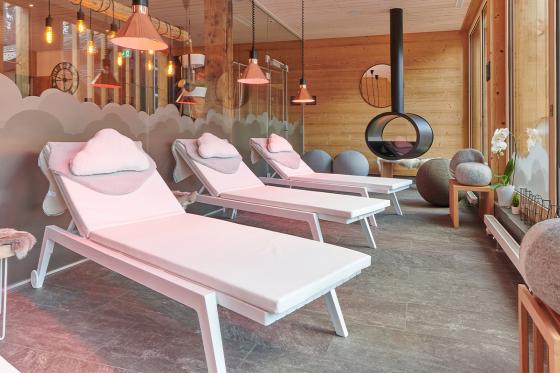 Séjour détente à Champéry - Champagne, wellness et repas pour 2 personnes inclus | en été 12 