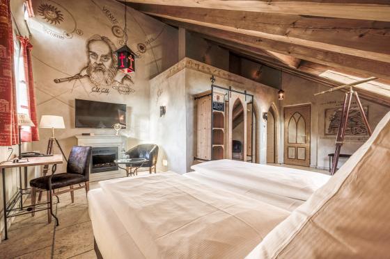 Mittelalter Übernachtung - inkl. Frühstucksbuffet im Themenzimmer für 2 Personen 2 