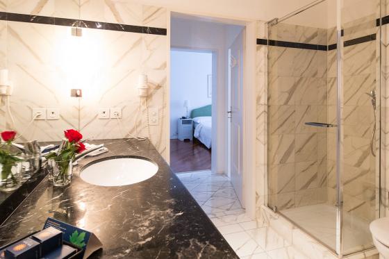 Séjour détente à Lugano - 1 nuit en Premium Suite Lake View, repas & wellness inclus | été 9 