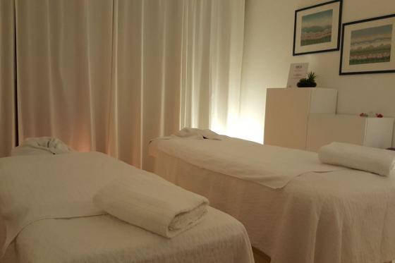 Moment de détente en duo - Massages du corps & mini soins du visage, 80 minutes 1 