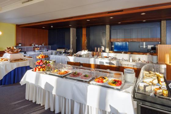 Wellness mit grandioser Aussicht - 1 Übernachtung mit 4 Gang Abendessen für 2 Personen 12 