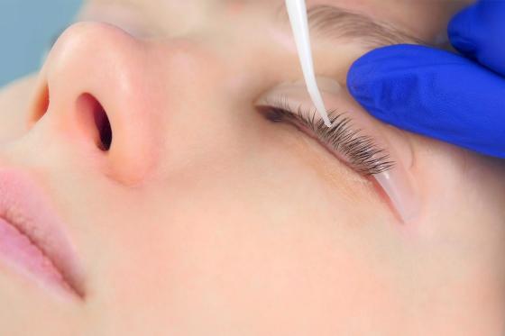 Lash Lifting - 60 Minuten inkl. Färbung der Wimpern  