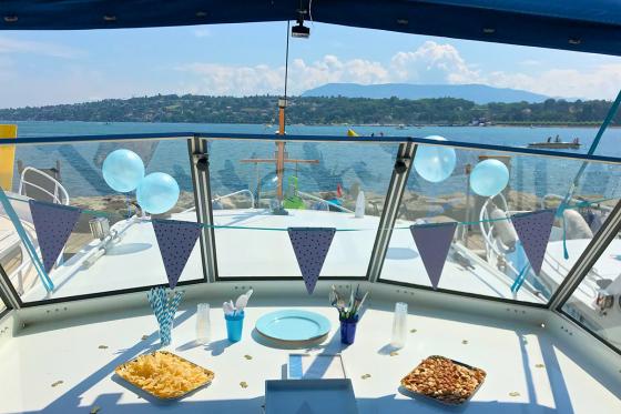 Soirée romantique sur le Léman - fondue  sur un bateau de luxe privatisé 5 