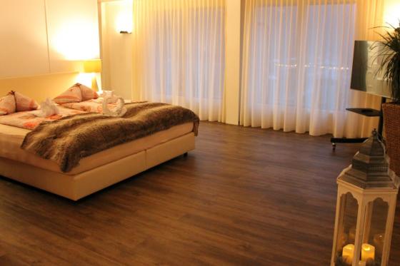 Loveroom Top of Goldey - Übernachtung, Abendessen & Privater Whirlpool | Wochentage 2 