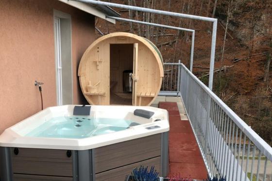 Loveroom Top of Goldey - Übernachtung, Abendessen & Privater Whirlpool | Wochentage 7 