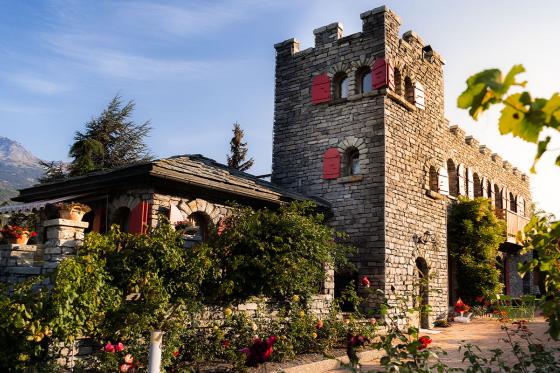 Œnotourisme dans un château - 1 nuit avec dégustation de vin et assiette valaisanne | en été  