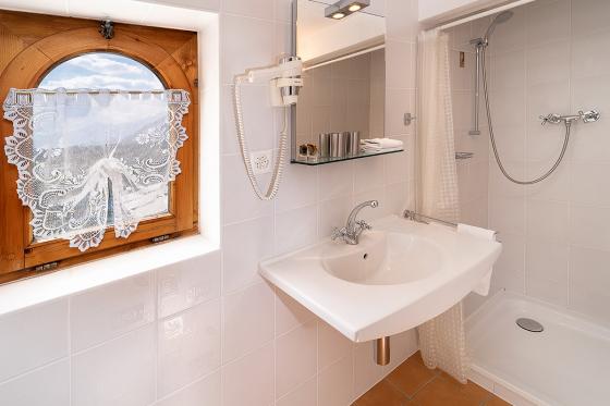 Œnotourisme dans un château - 1 nuit avec dégustation de vin et assiette valaisanne | en été 10 