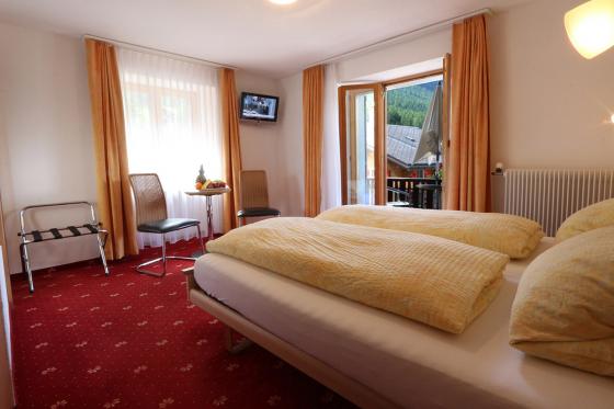 Escapade bien-être en Valais - 1 nuit avec spa privé et repas aux chandelles à 3 plats pour 2 pers. 11 