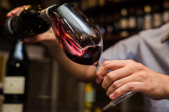 Exquisiter italienischer Rotwein - 6 Flaschen Rotwein zu Ihnen nach Hause geliefert  1 