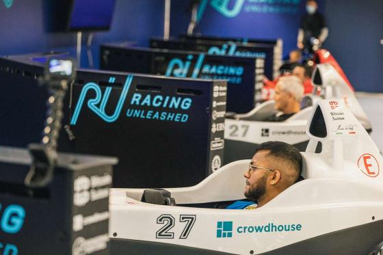 Raceday Package - 3 fois 30 minutes dans un simulateur de course, 1 personne  