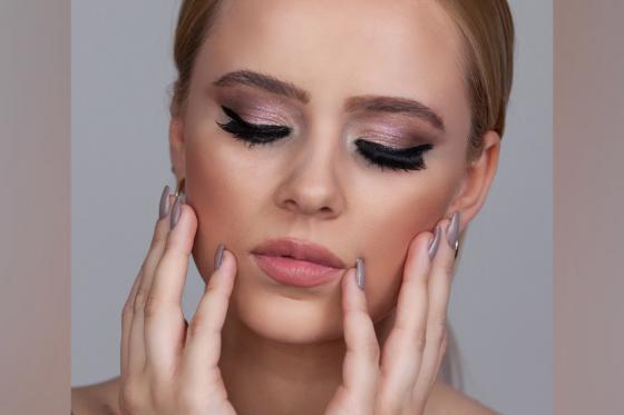 Schminkkurs - Skincare Analyse und Tages Make-up für den Mädelstag 4 