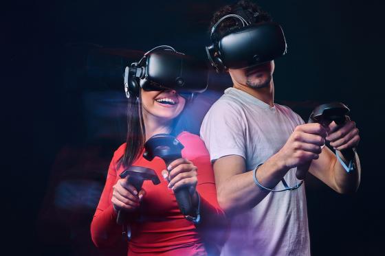 Virtual Reality Spiel - 15 Minuten auf einer omnidirektionalen Plattform | 2 Personen 5 