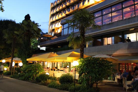  3-Gang-Menü und Snacks - Mahlzeit inkl. Getränke für 2 Personen im Cafe Bellagio in Montreux 9 