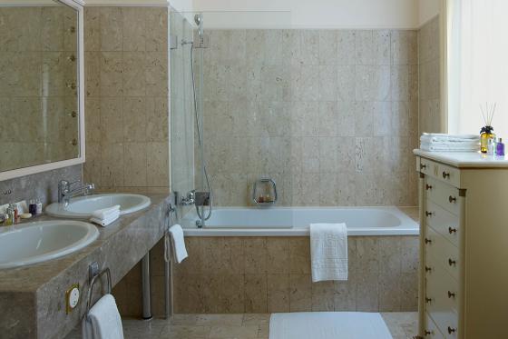 Séjour bien-être à Lucerne - Au Grand Hotel National avec petit déjeuner pour 2 personnes inclus 3 