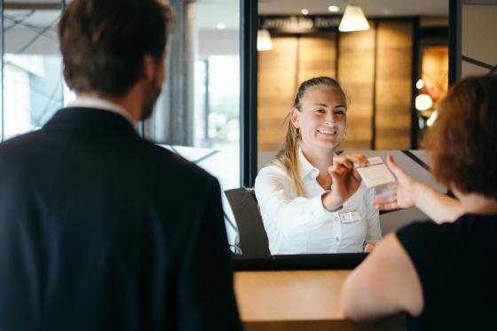 Romance face au lac Léman - 1 nuit en Junior Suite avec wellness et champagne inclus 9 