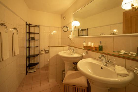 Romantik & Gourmet - 1 Übernachtung im Deluxe Zimmer inkl. 4-Gang-Menü  15 