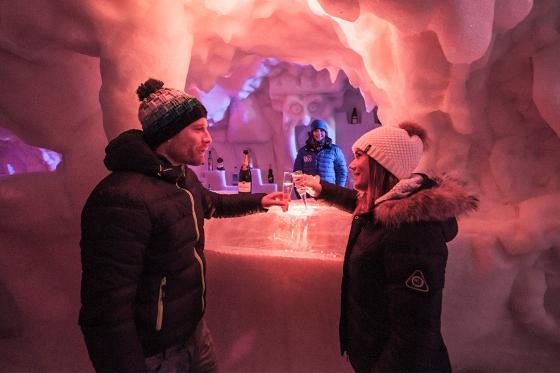 Apéritif dans un igloo - aux Arcs avec 2 verres au choix, charcuterie et fromage | 2 personnes  