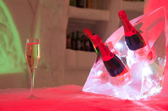 Apéritif dans un igloo - aux Arcs avec 2 verres au choix, charcuterie et fromage | 2 personnes 3 