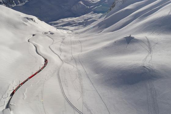 Glacier Express - Un trajet pour 2 personnes de Zermatt à St-Moritz (ou inversement) 1 