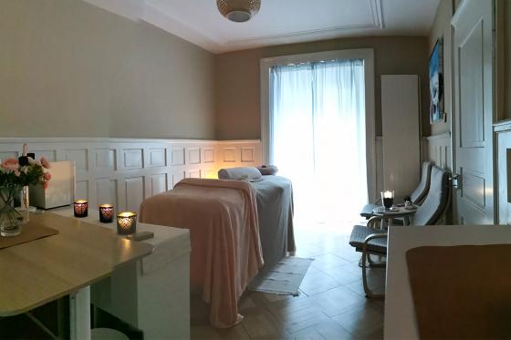 Relax Massage für Frauen - 60 minütige Massage für 1 Person 2 