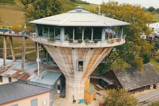 Nuit insolite dans un silo - Dans un silo à minerai de fer pour 2 personnes avec petit déjeuner 8 