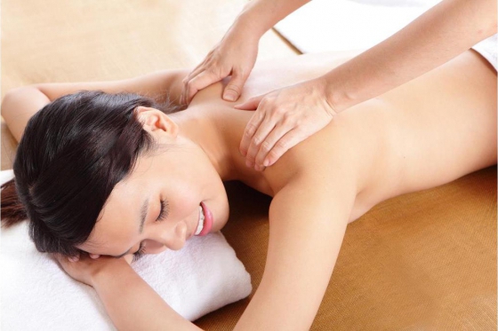 Massage relaxant - trapèze, bras et crâne 1 