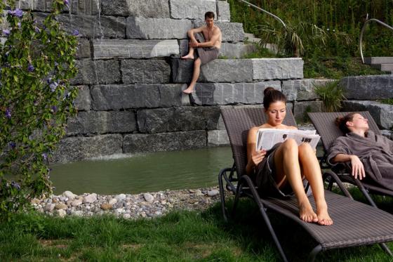 Giornata di benessere a Aquabasilea - 50 min di massaggio, sauna e hammam inclusi 10 