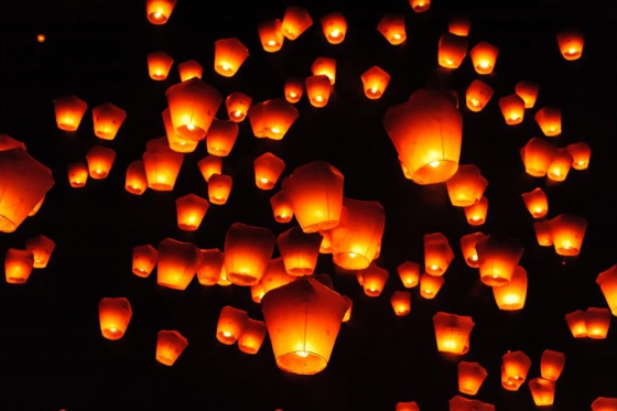 Lanternes célestes - Pack de 10 lanternes rouges 1 