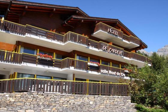 Séjour pour 2 à l’hôtel de l’Ardève - 1 nuit avec accès libre aux Bains d'Ovronnaz et repas à 3 plats 1 