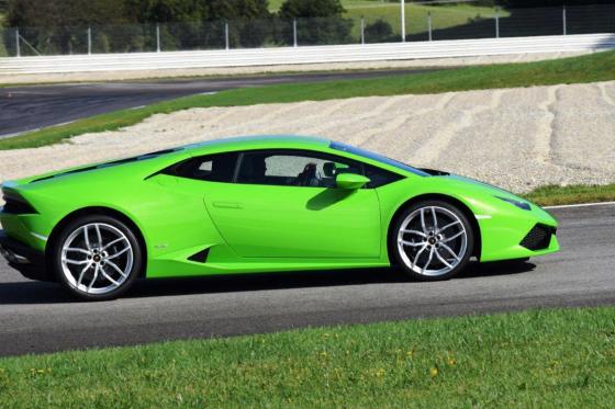 Lambo Huracan + 1 véhicule - 6 tours sur circuit 8 