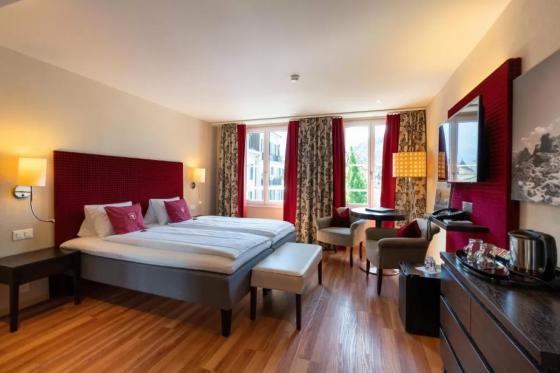 Übernachtung in Interlaken - inkl. Ausflug aufs Schilthorn & 4-Gang Abendessen 1 