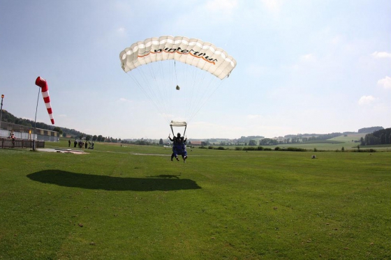 Tandemsprung Neudorf - Wochentags Mo - Fr 1 