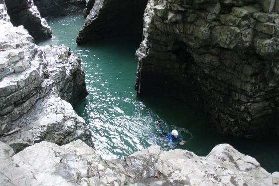 Canyoning - im Swiss Knife Valley  