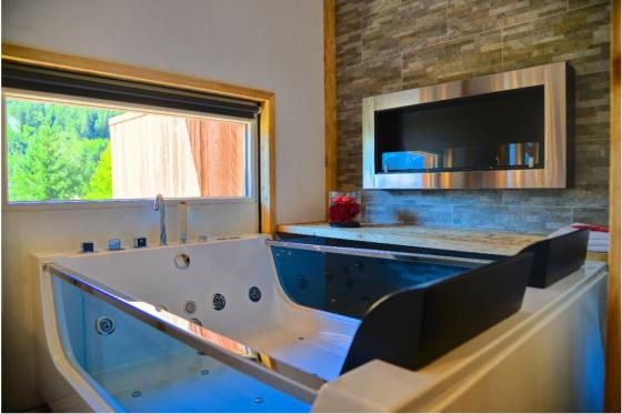 Loveroom avec jacuzzi - Romantisme pour 2 7 