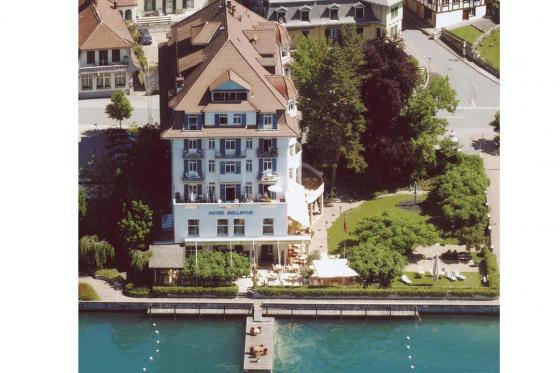 Séjour au bord du lac de Thoune - Nuit en loveroom, dîner aux chandelles et bouteille de Prosecco inclus 4 