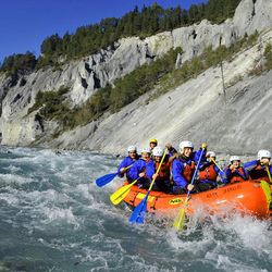 Rafting Vorderrhein, Tagestour in Graubünden