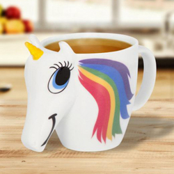Tasse Licorne changeant de couleur, change de couleur avec des boissons chaudes