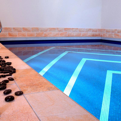 Übernachtung in Le Locle, 1 Übernachtung, beheiztes Hallenbad, Sauna und Frühstück