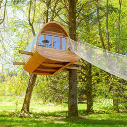 Nuit insolite dans une cabane, 1 nuit dans les arbres pour 2 personnes avec petit déjeuner 