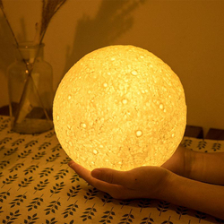 Veilleuse Lune, changement en 7 couleurs