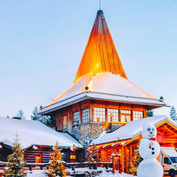 Visite chez le Père Noël, 3 nuits à l'hôtel, visite du village du Père Noël et restaurant de glace
