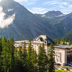 1 Nacht im Wellnesshotel, inkl. 5-Gang-Menü + Arosa all inclusive Card |Sommer