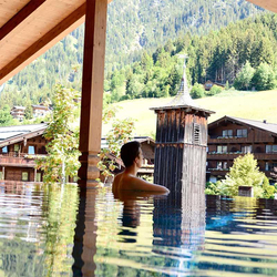 Séjour montagnard à Alpbach, 2 nuits avec e-bikes, spa et menu gourmet pour 2 personnes