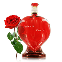 Rosé en bouteille en coeur, Personnalisable